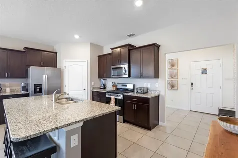 7592 Oakmoss Loop Davenport FL 33837