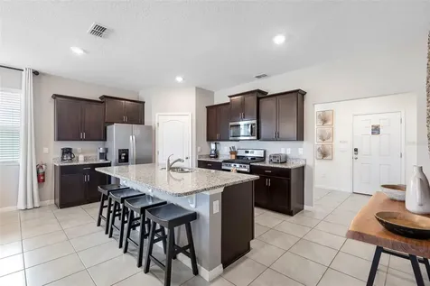 7592 Oakmoss Loop Davenport FL 33837