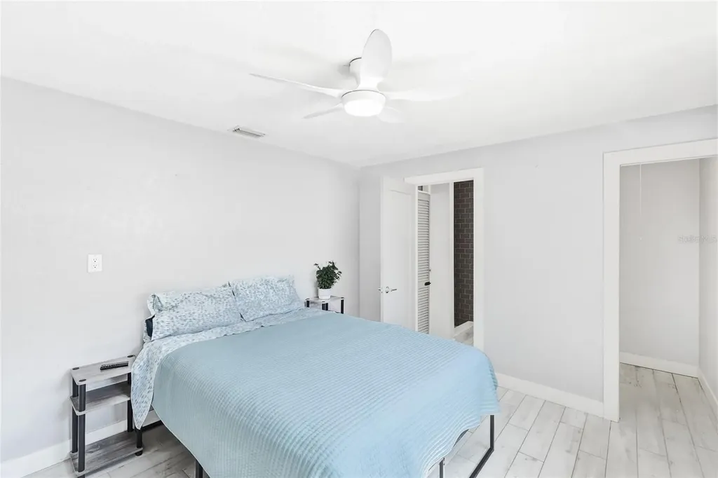 5320 Moeller Avenue Sarasota FL 34233
