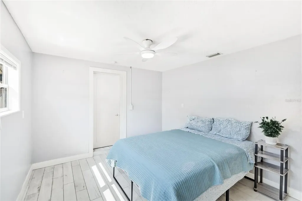 5320 Moeller Avenue Sarasota FL 34233