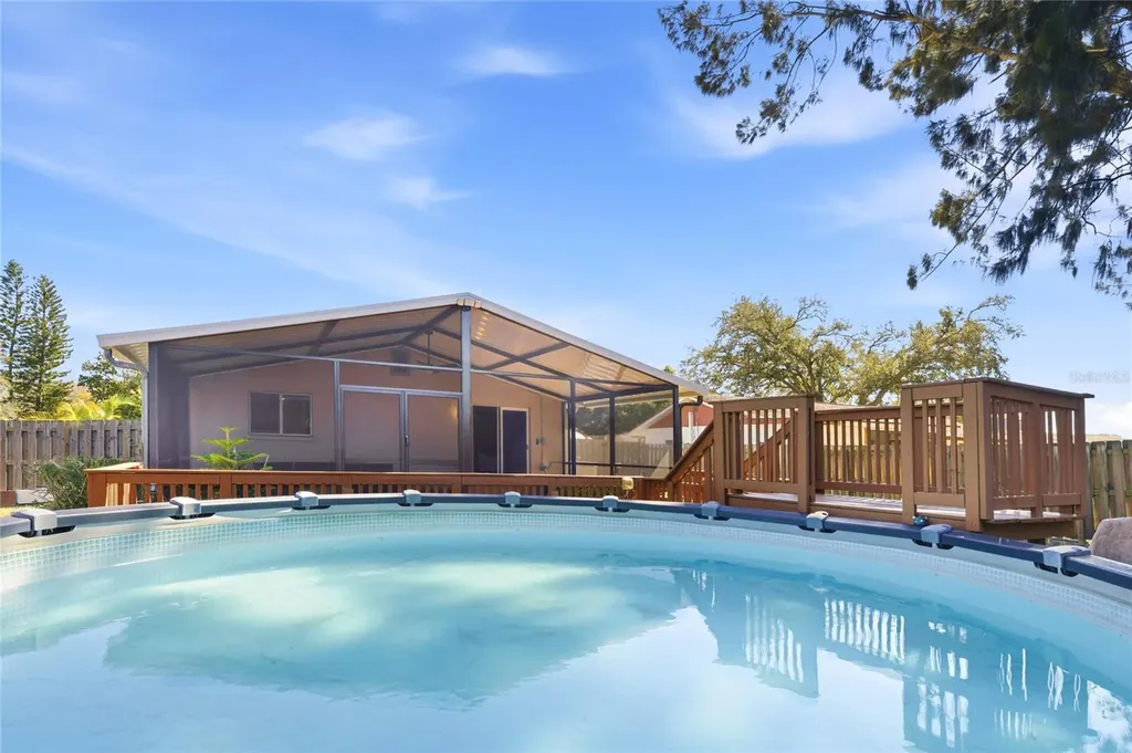 5320 Moeller Avenue Sarasota FL 34233