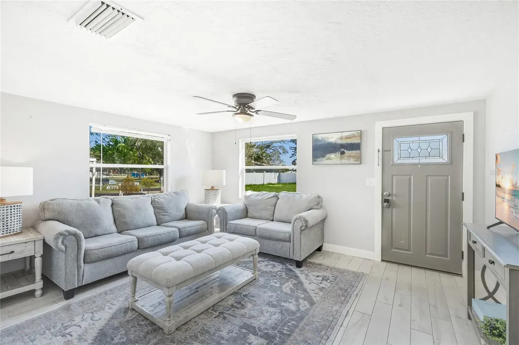 5320 Moeller Avenue Sarasota FL 34233