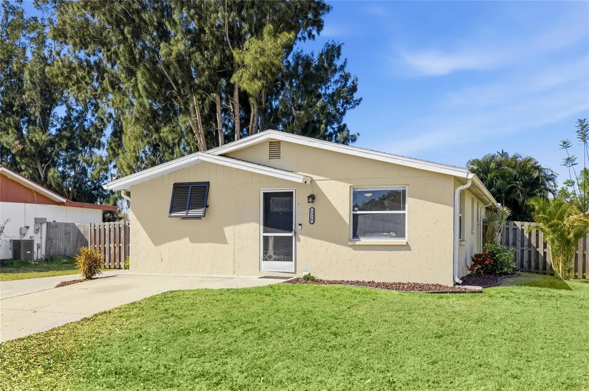 5320 Moeller Avenue Sarasota FL 34233