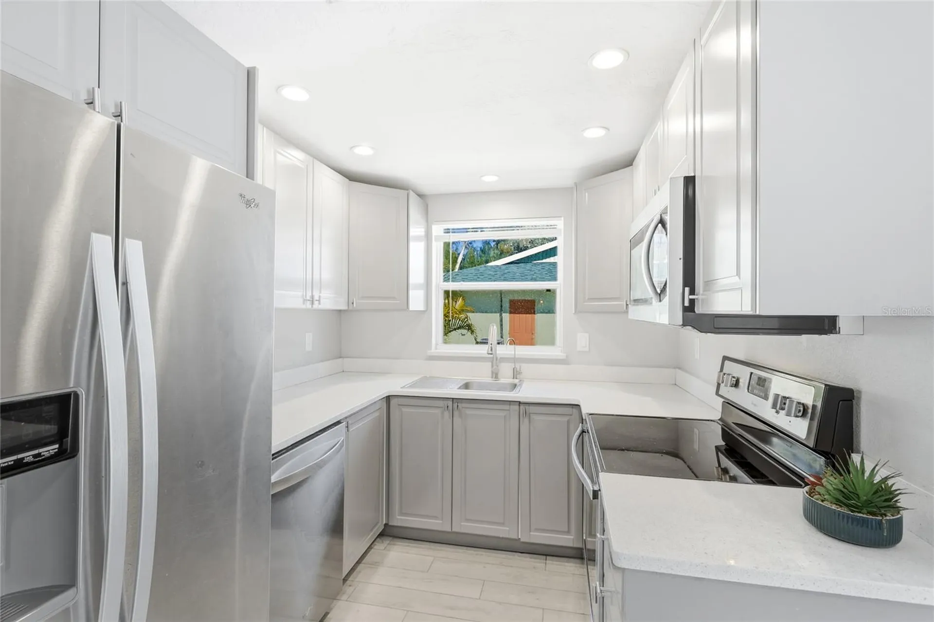 5320 Moeller Avenue Sarasota FL 34233