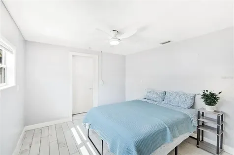5320 Moeller Avenue Sarasota FL 34233