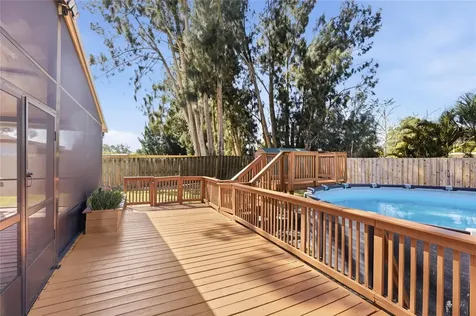5320 Moeller Avenue Sarasota FL 34233