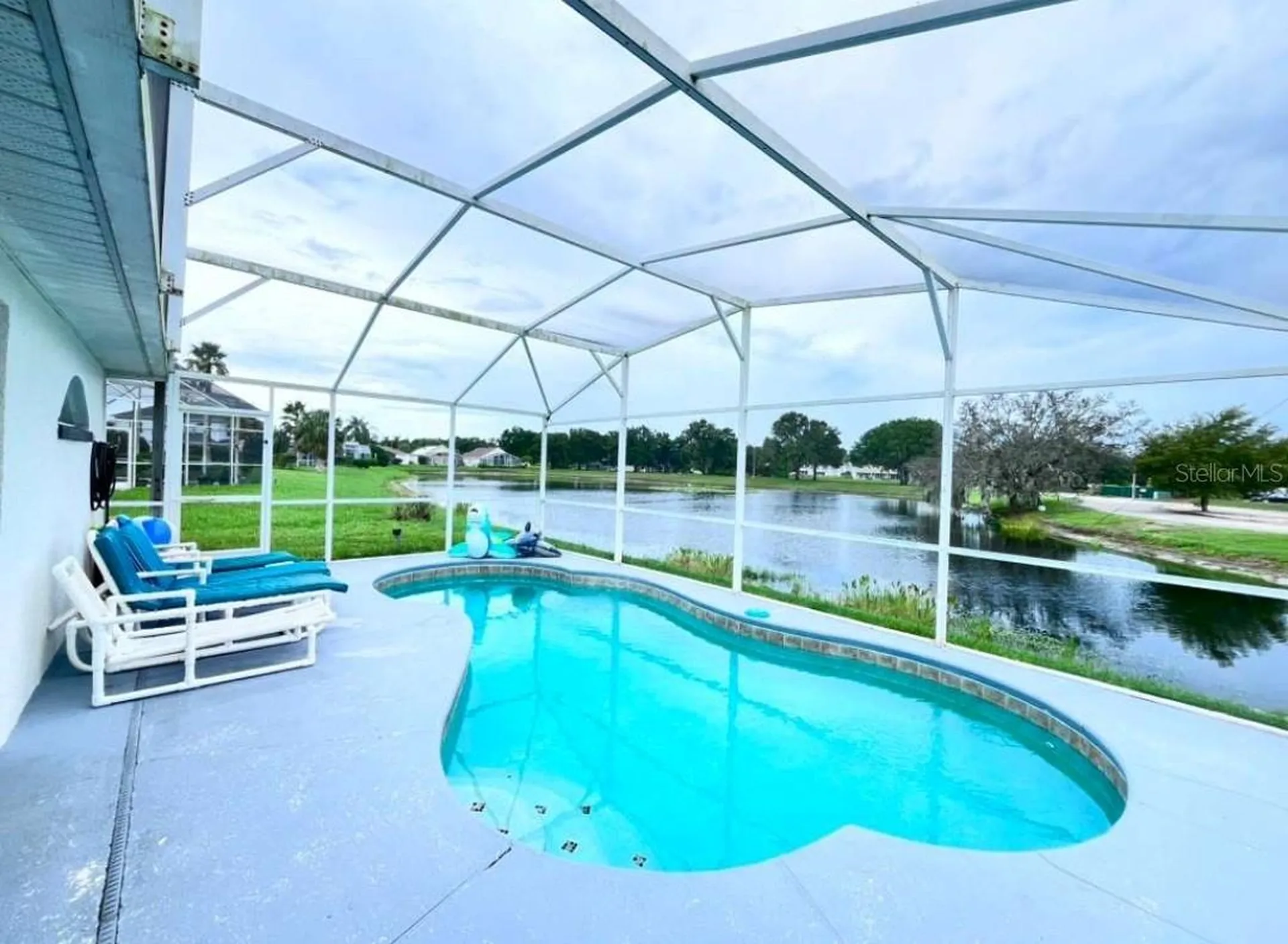 128 Lake Shore Parkway Davenport FL 33896