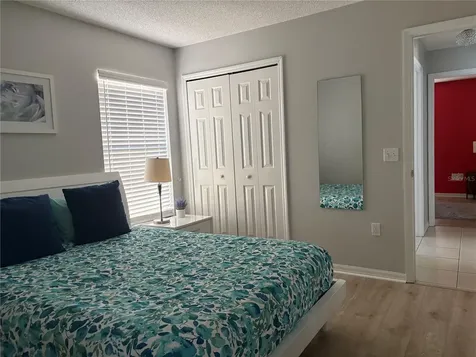 128 Lake Shore Parkway Davenport FL 33896