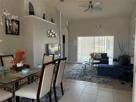 128 Lake Shore Parkway Davenport FL 33896