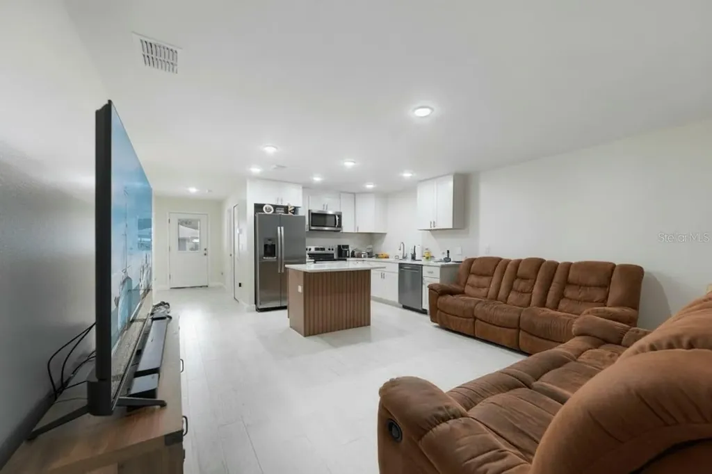 95 W Towne Place Titusville FL 32796