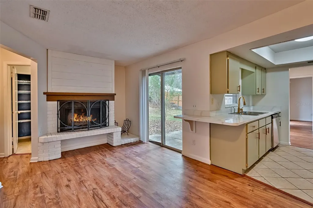 8204 SW 13th Road Gainesville FL 32607