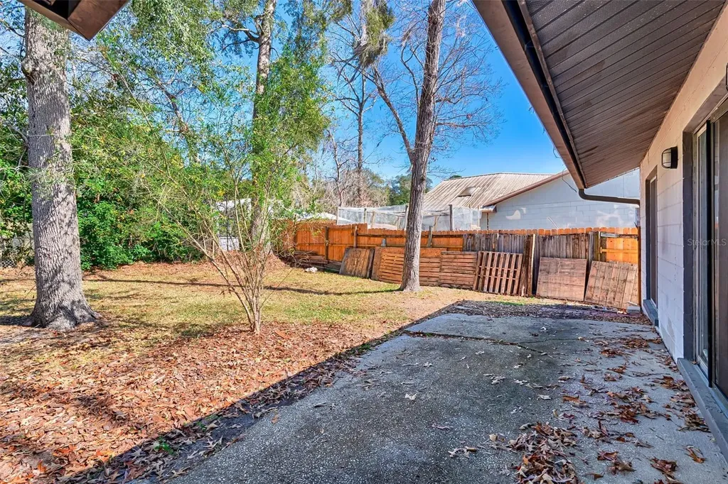8204 SW 13th Road Gainesville FL 32607