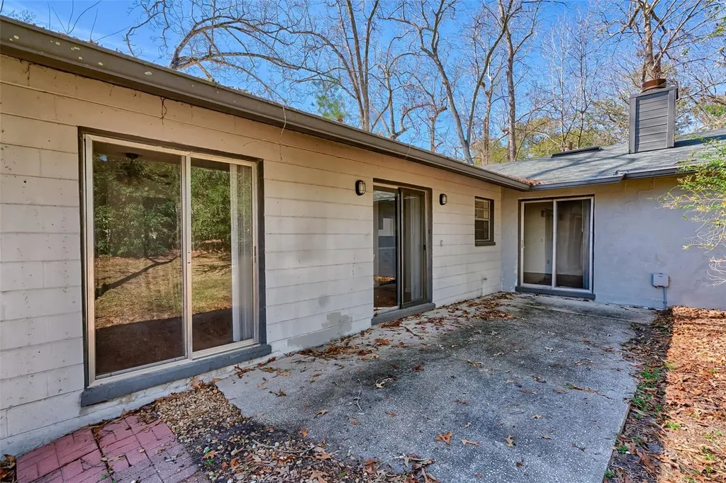8204 SW 13th Road Gainesville FL 32607