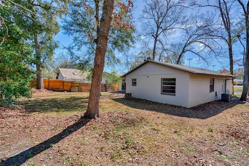 8204 SW 13th Road Gainesville FL 32607