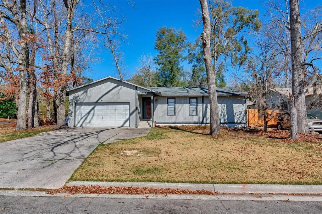 8204 SW 13th Road Gainesville FL 32607