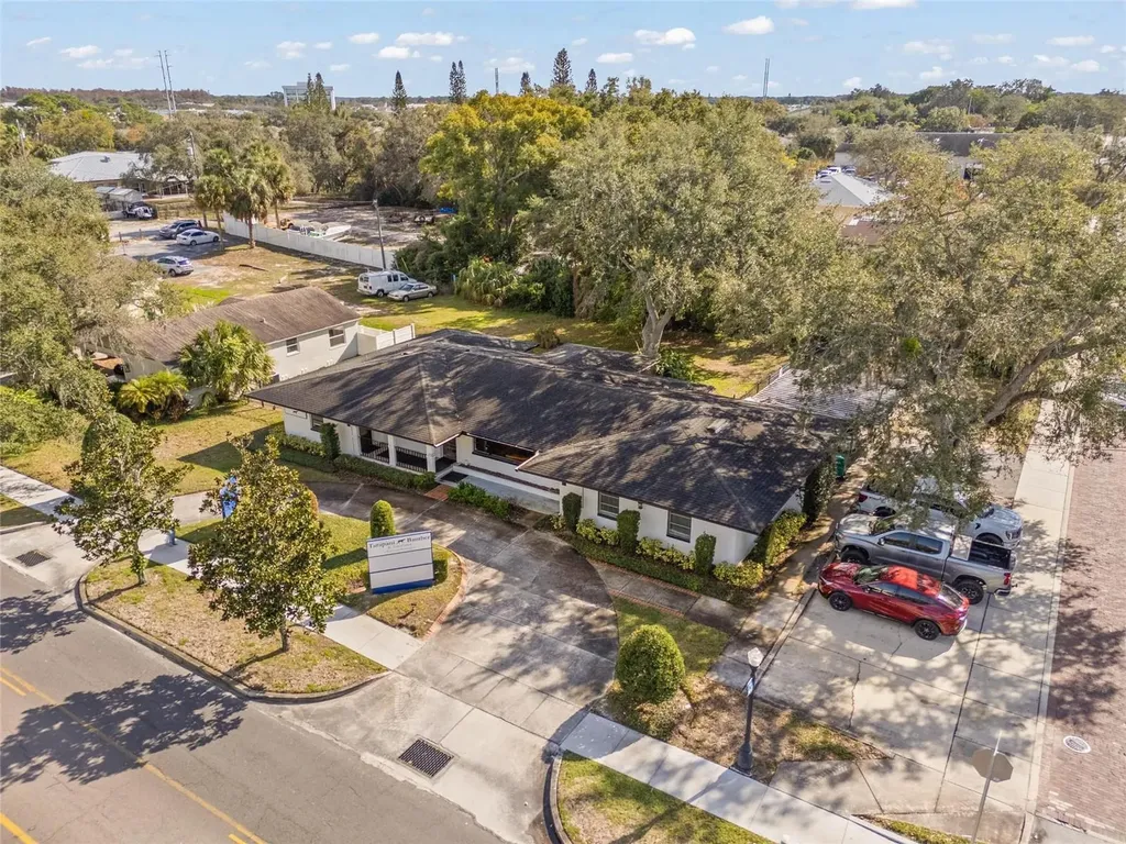 600 E Tarpon Avenue Tarpon Springs FL 34689