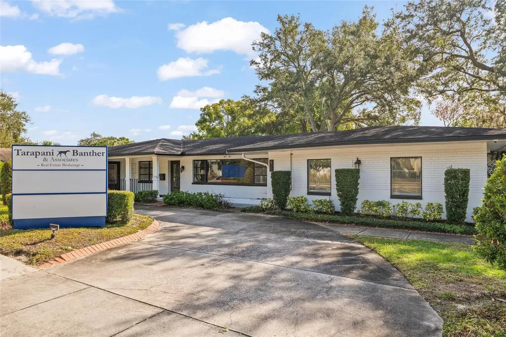 600 E Tarpon Avenue Tarpon Springs FL 34689