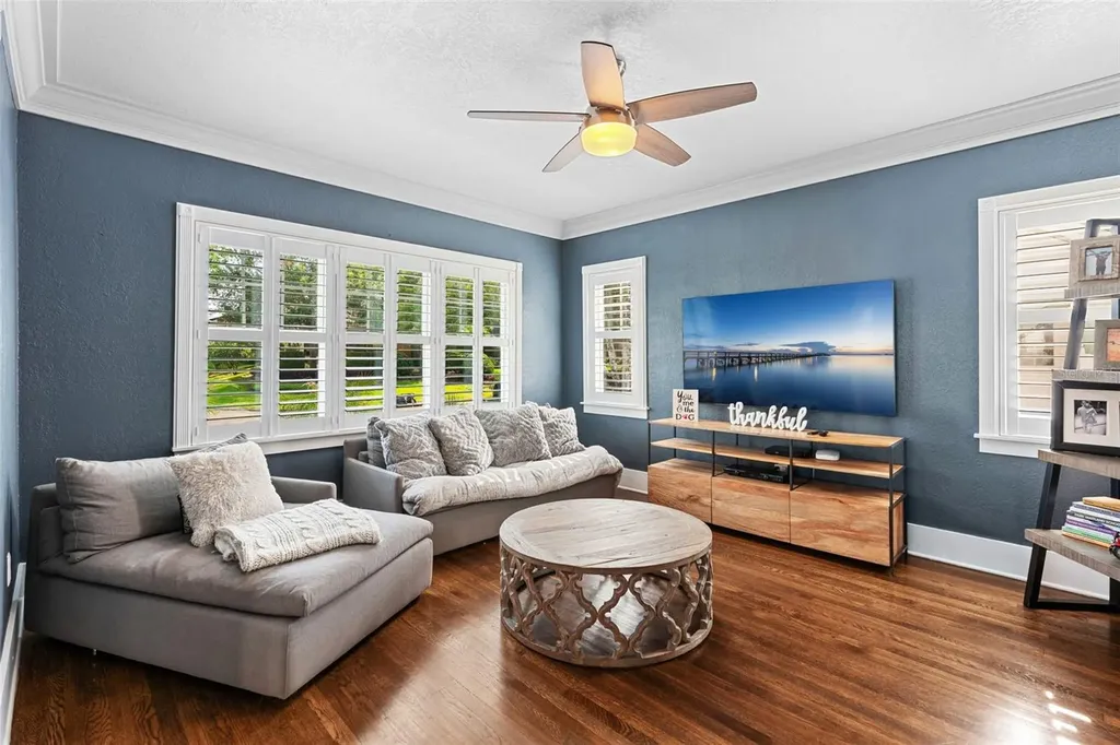 521 Sheridan Boulevard Orlando FL 32804