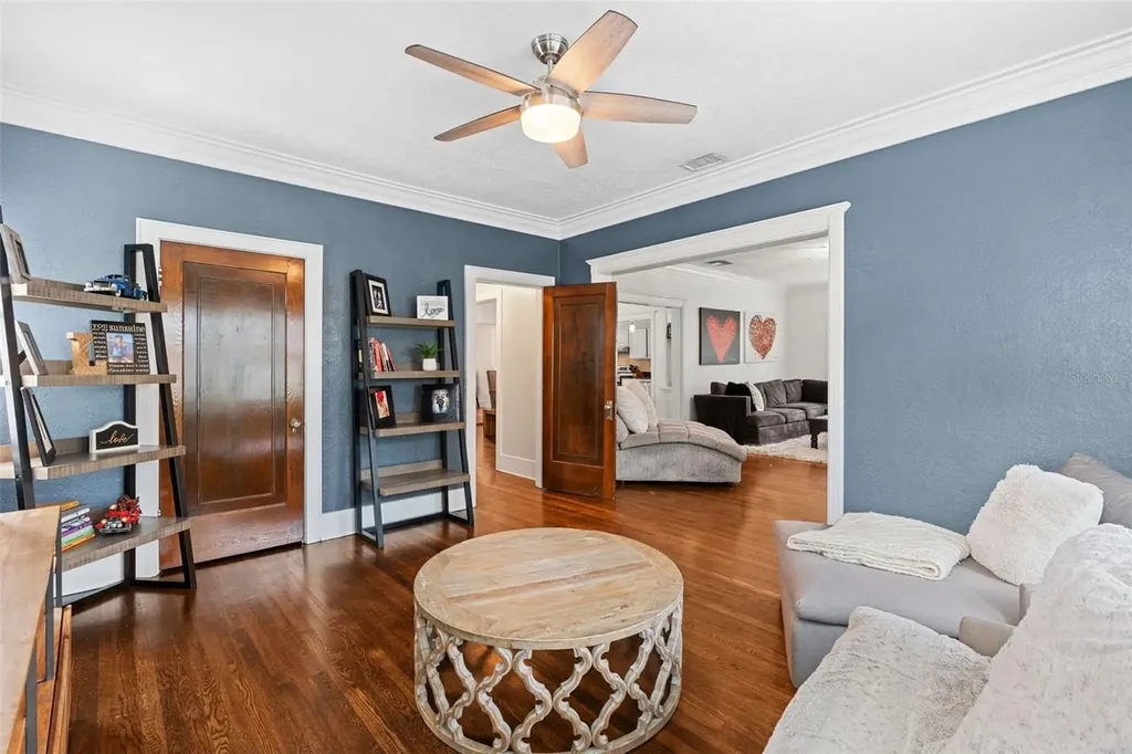 521 Sheridan Boulevard Orlando FL 32804
