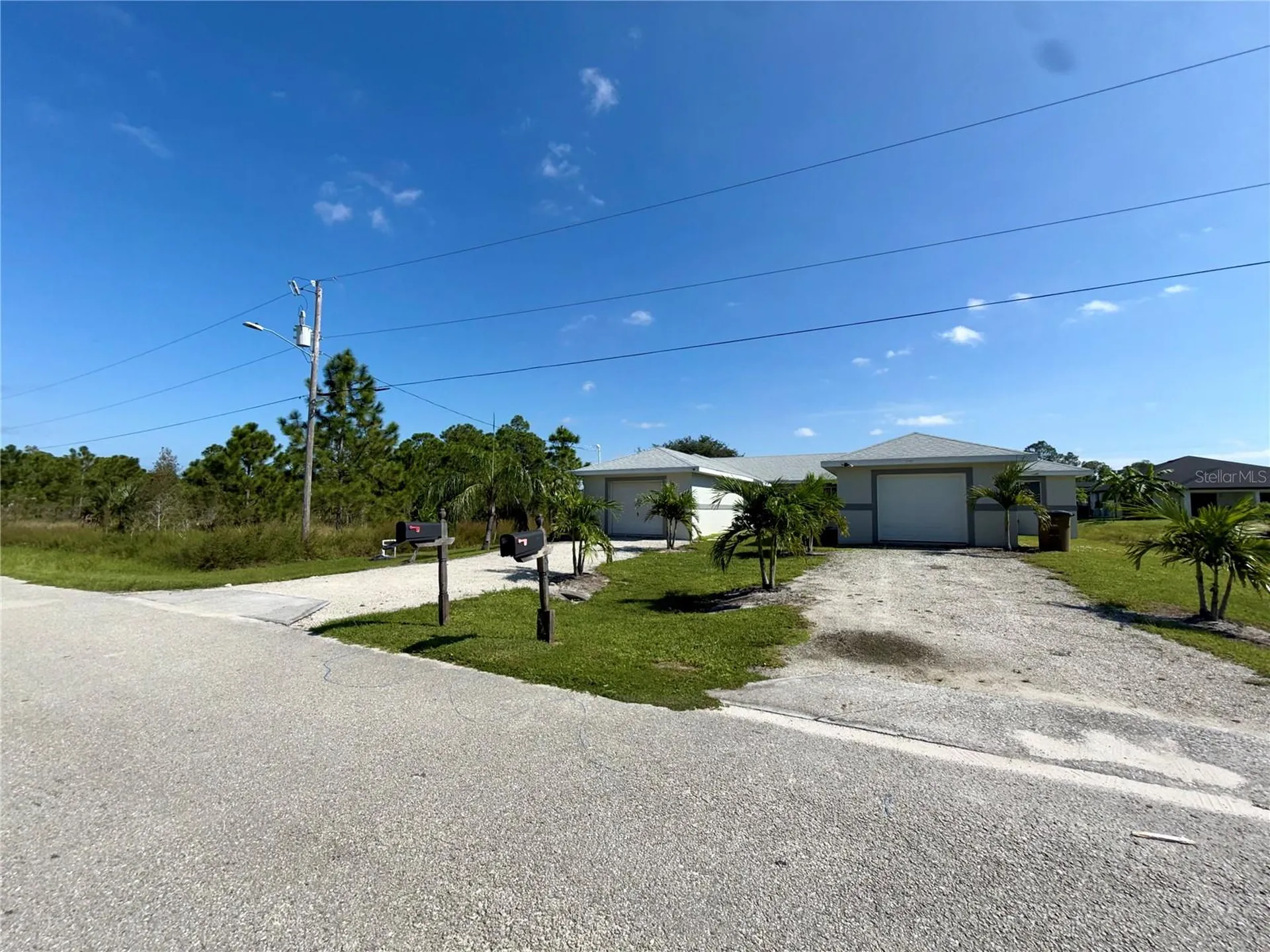 777-779 Bedford Drive Lehigh Acres FL 33974