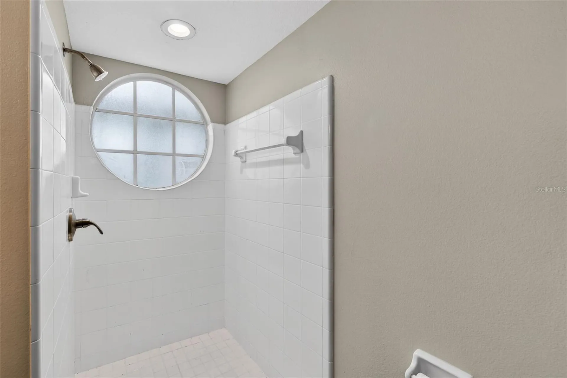 5017 Laguna Bay Circle Kissimmee FL 34746