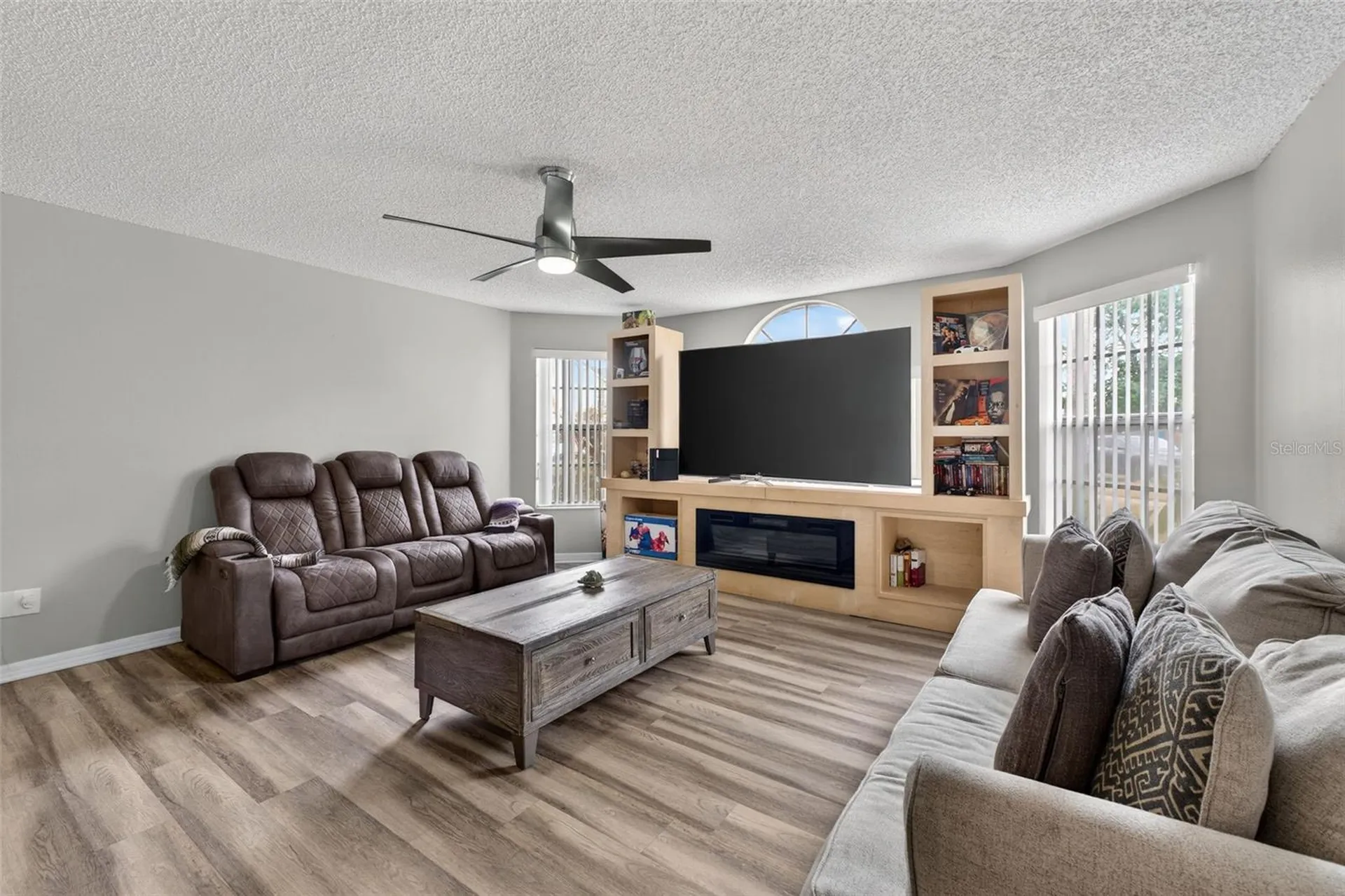5017 Laguna Bay Circle Kissimmee FL 34746