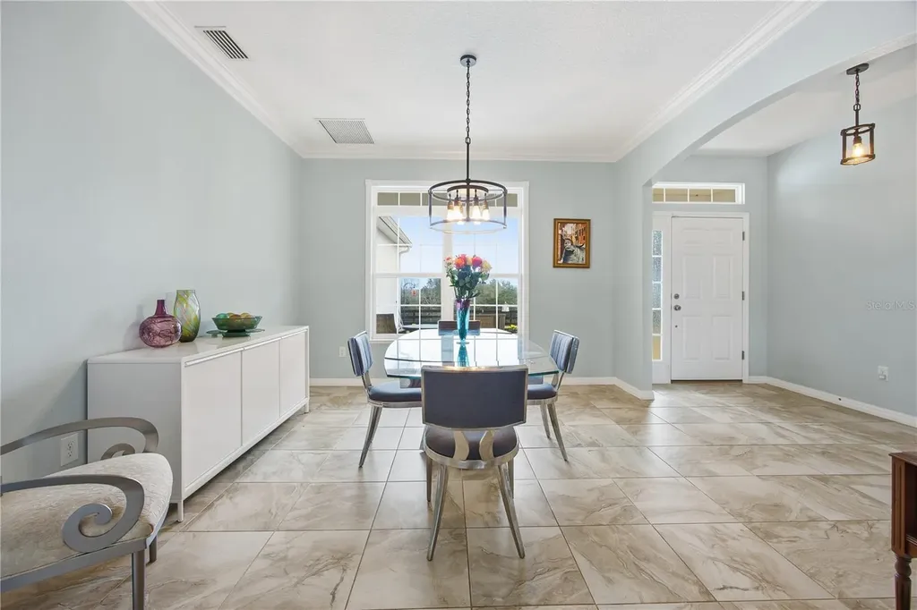 5608 Strong Point Weirsdale FL 32195
