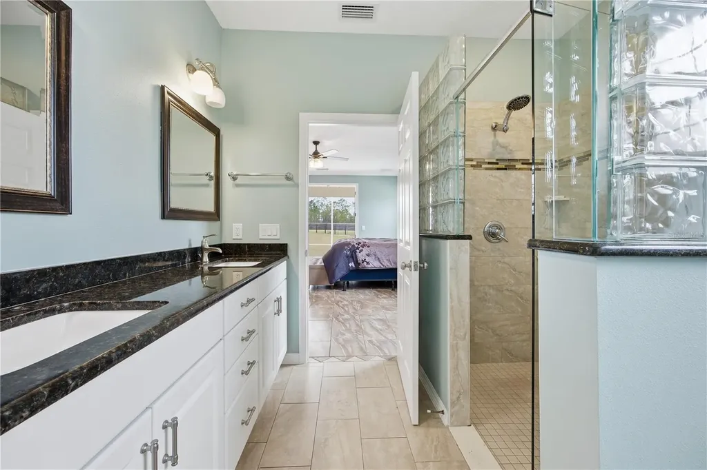 5608 Strong Point Weirsdale FL 32195