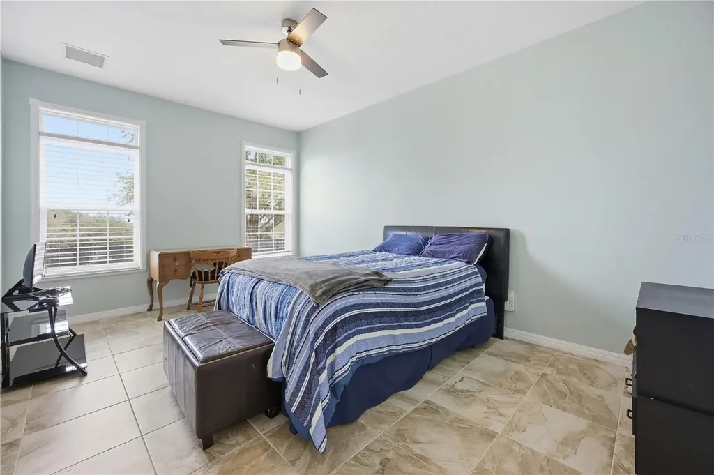5608 Strong Point Weirsdale FL 32195