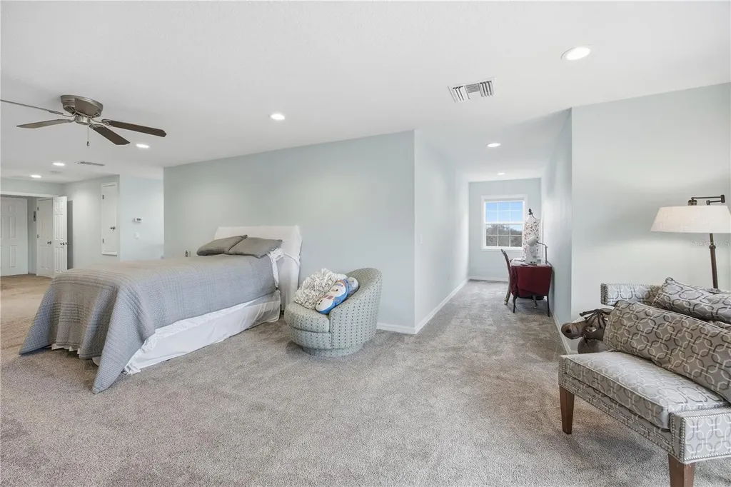 5608 Strong Point Weirsdale FL 32195