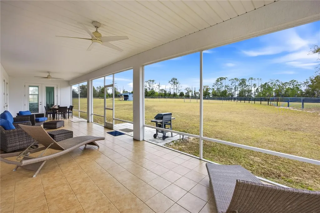 5608 Strong Point Weirsdale FL 32195