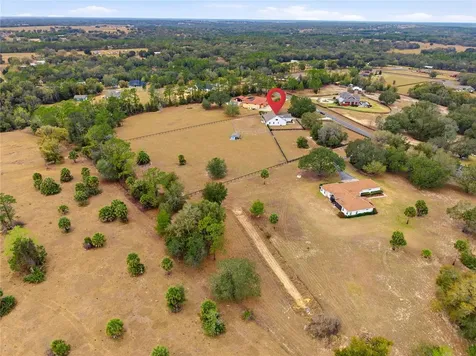 5608 Strong Point Weirsdale FL 32195