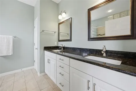 5608 Strong Point Weirsdale FL 32195