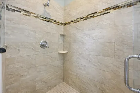 5608 Strong Point Weirsdale FL 32195