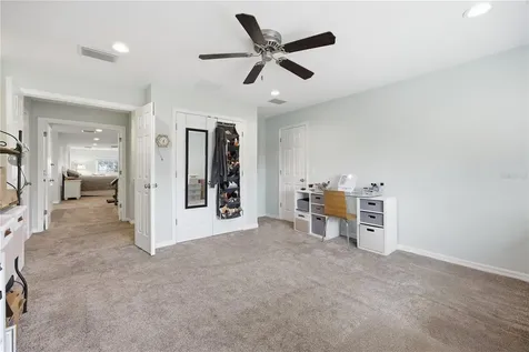 5608 Strong Point Weirsdale FL 32195
