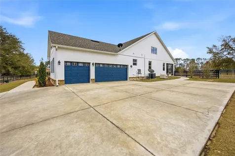 5608 Strong Point Weirsdale FL 32195