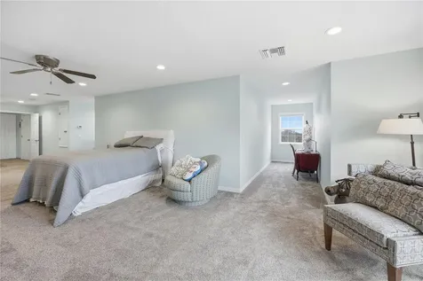 5608 Strong Point Weirsdale FL 32195
