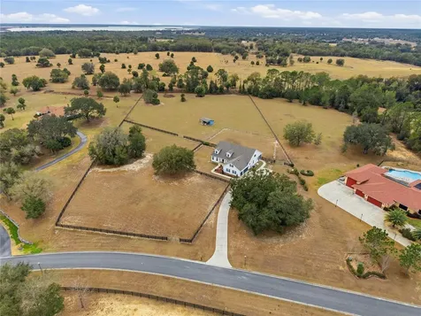 5608 Strong Point Weirsdale FL 32195
