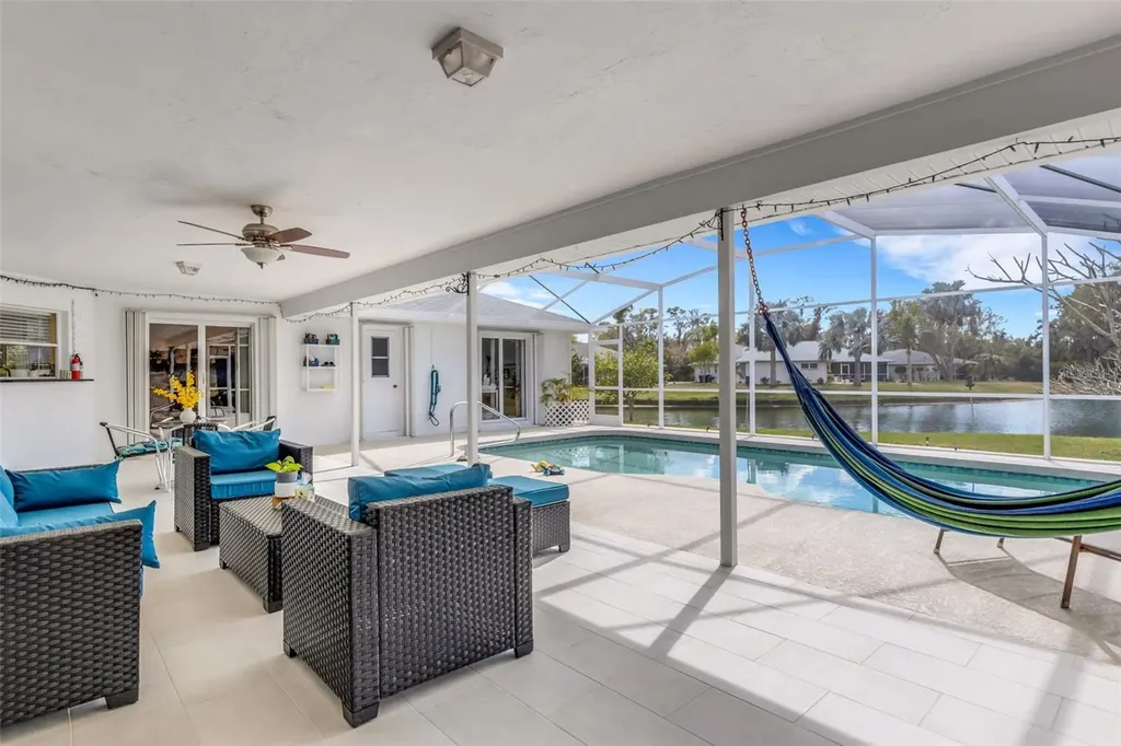 5836 Helen Way Sarasota FL 34243