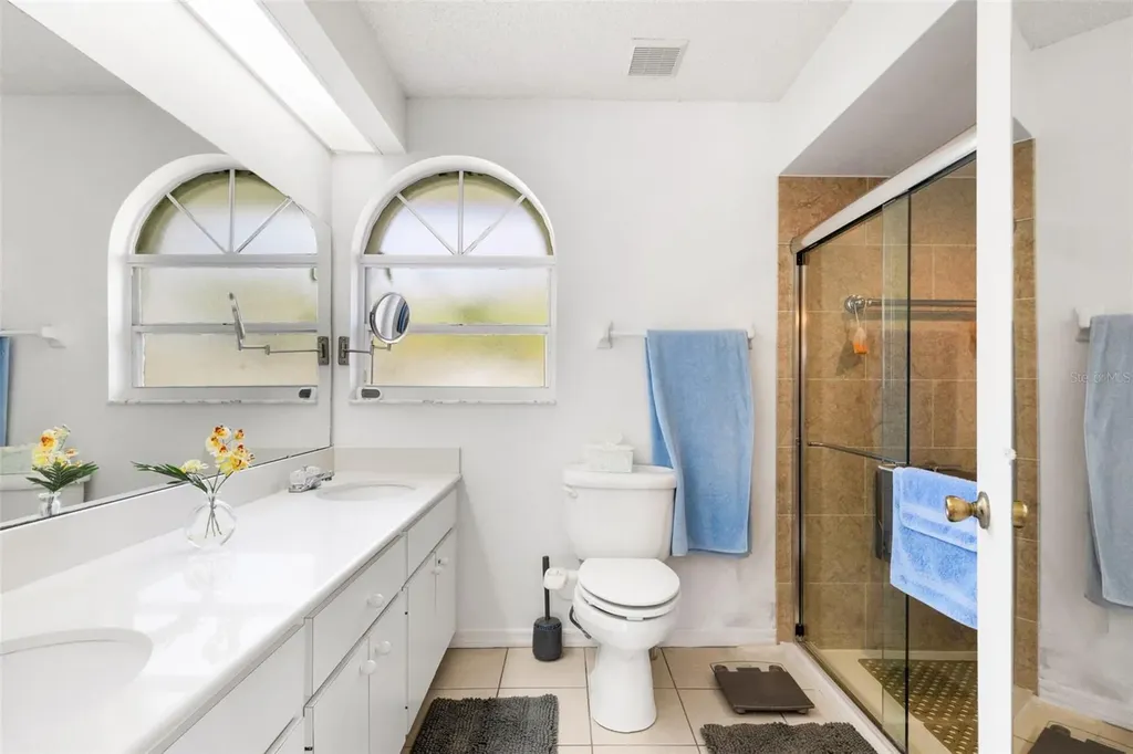 5836 Helen Way Sarasota FL 34243