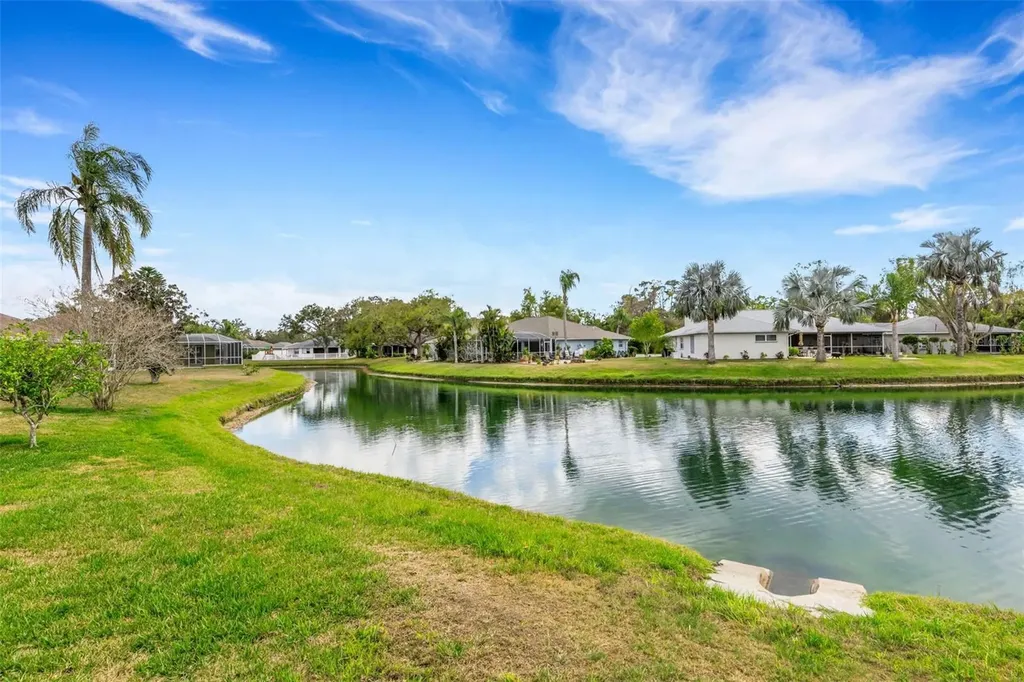 5836 Helen Way Sarasota FL 34243