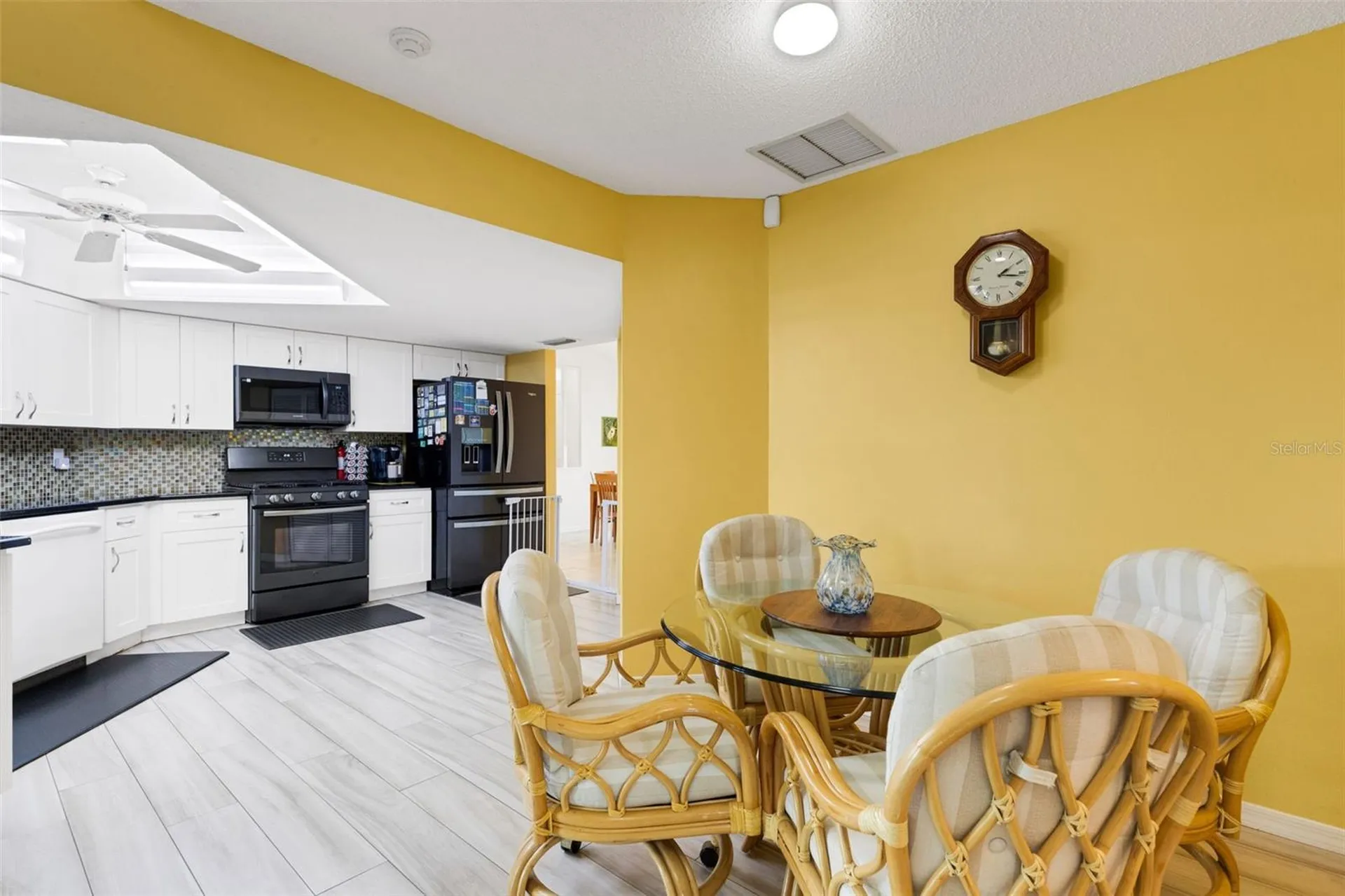 5836 Helen Way Sarasota FL 34243