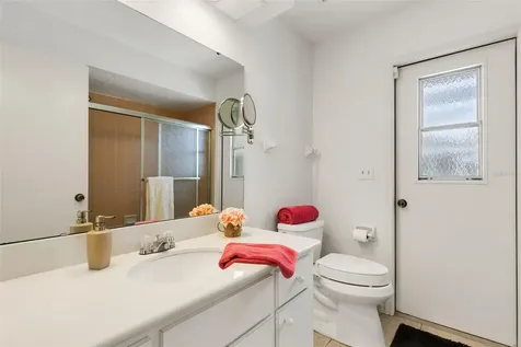 5836 Helen Way Sarasota FL 34243