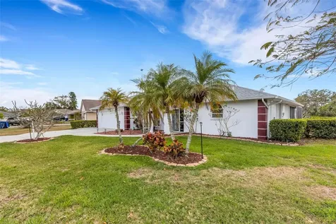 5836 Helen Way Sarasota FL 34243