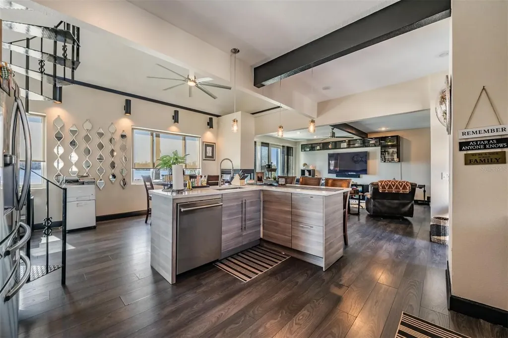 18200 Cypress Cove Lane Lutz FL 33549