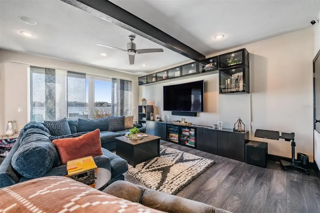 18200 Cypress Cove Lane Lutz FL 33549