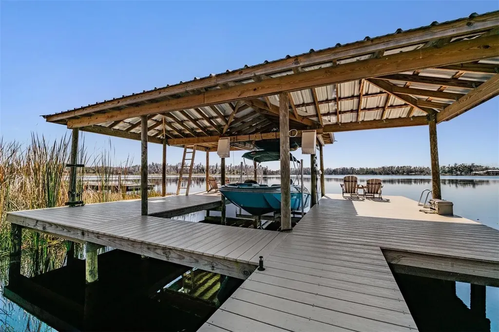 18200 Cypress Cove Lane Lutz FL 33549