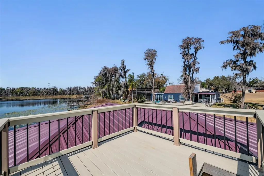 18200 Cypress Cove Lane Lutz FL 33549