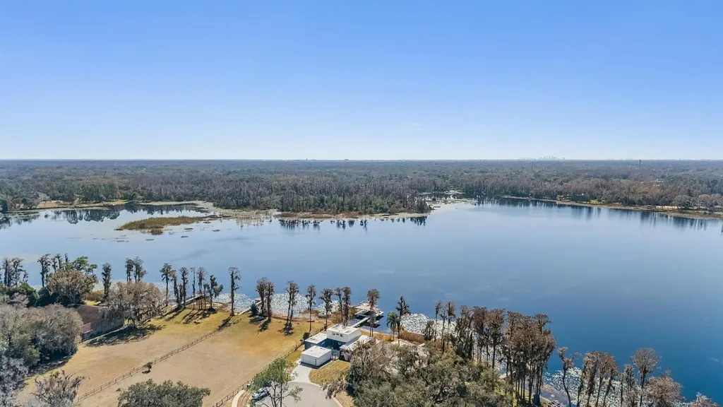 18200 Cypress Cove Lane Lutz FL 33549