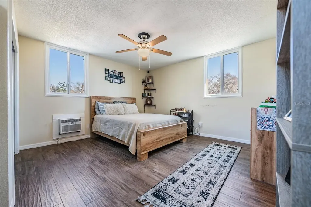 18200 Cypress Cove Lane Lutz FL 33549